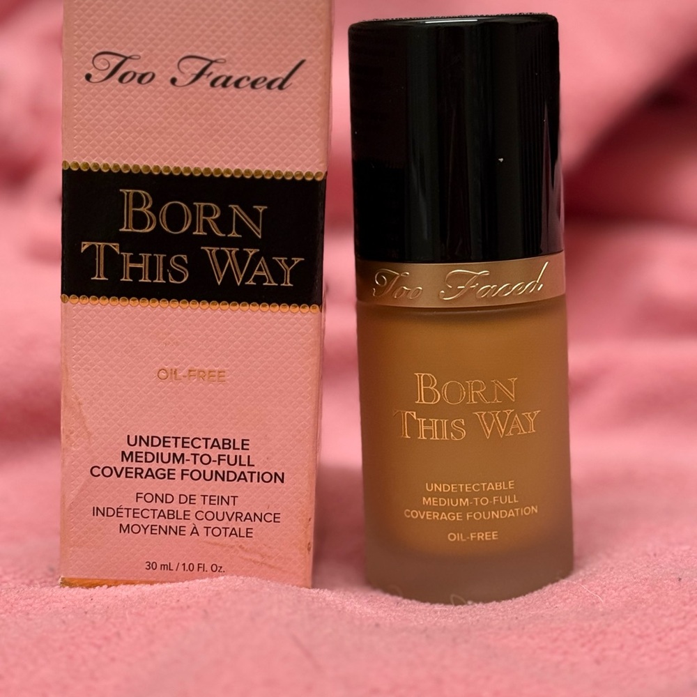 Too Faced Born This Way Foundation - Tan